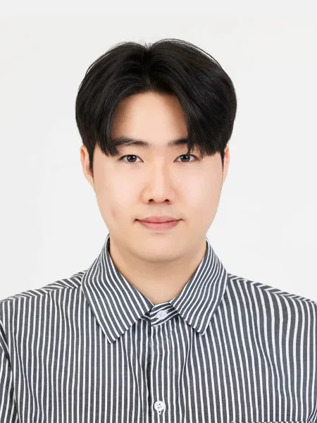 2024年薬学部薬学科卒業 ユギュヒョンさん（韓国出身）